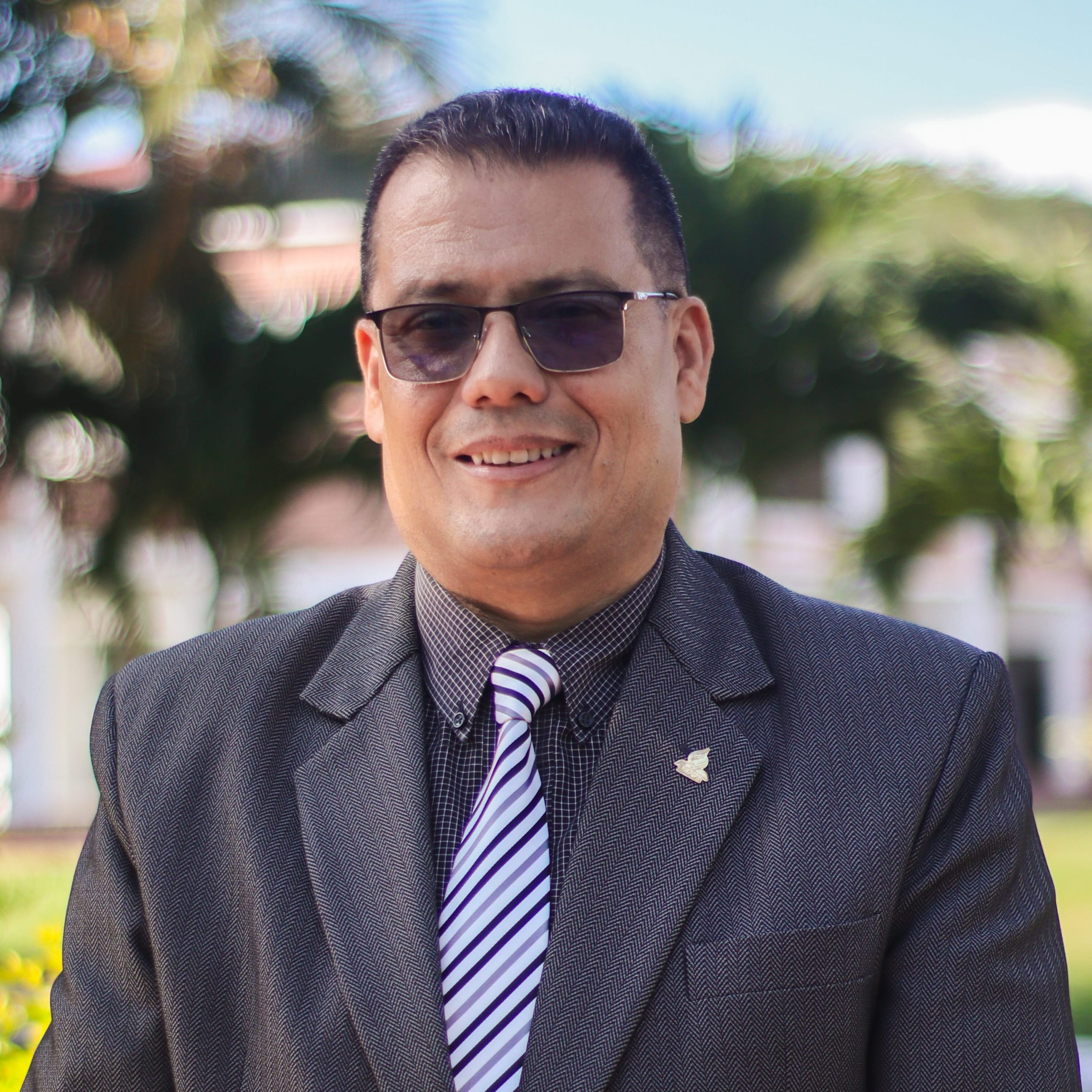 mgtr. Julio León